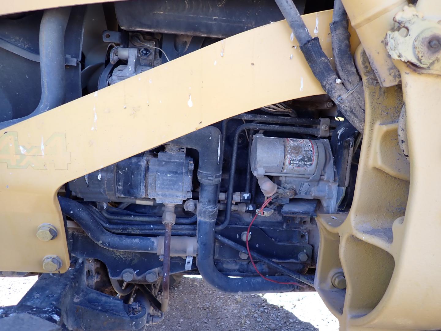 ./imagenes/INVOICE/2019/16546/RETROEXCAVADORAJOHN DEERE_110 (21).JPG